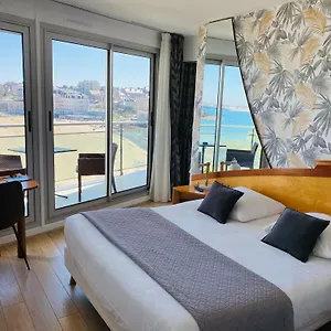 Le Crystal 3*, Dinard Frankreich